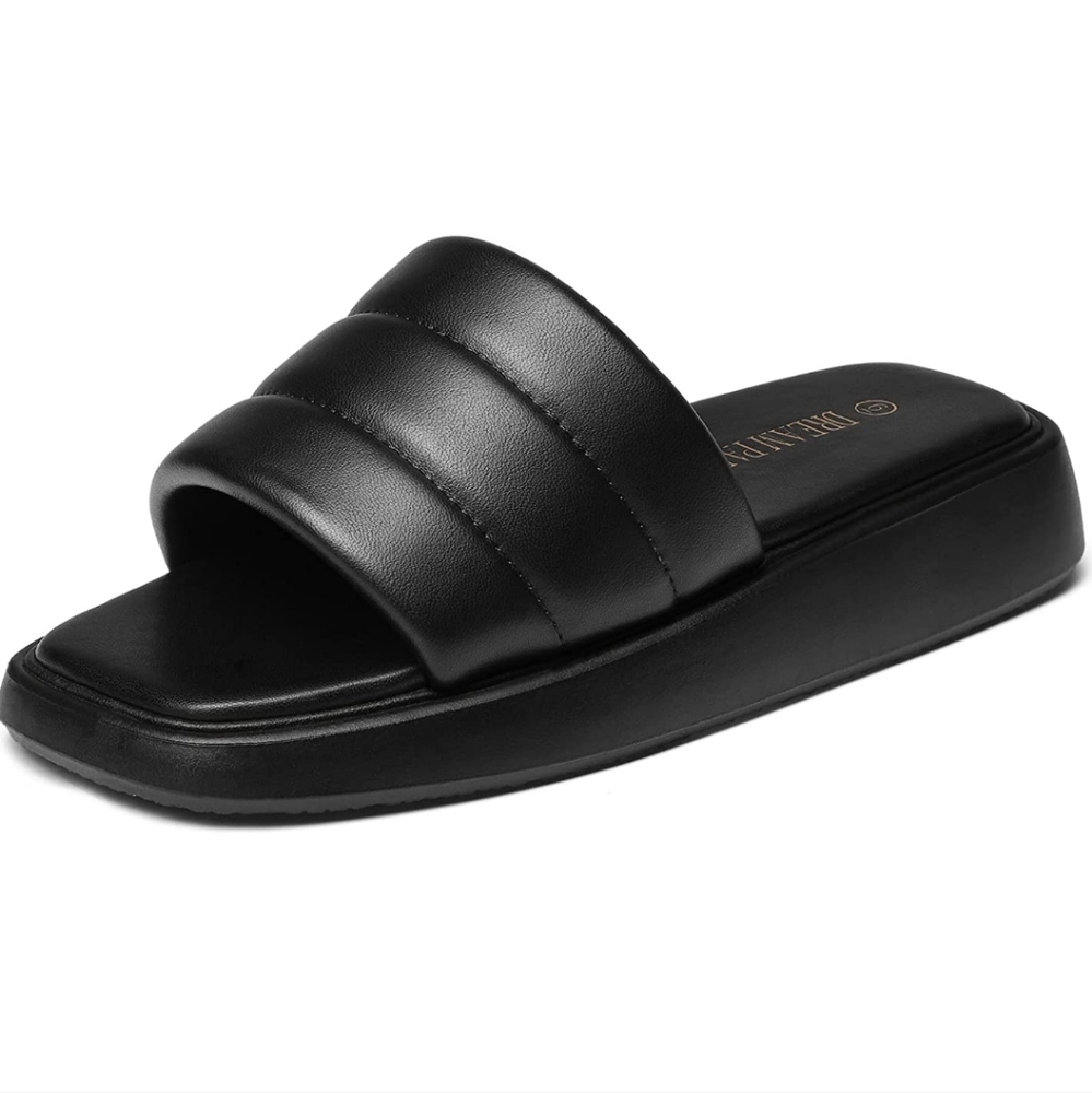 DREAM PAIRS Square Open Toe Slides Platform Flat Quilted Slip on Sandals. size 6